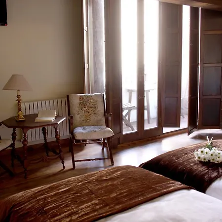 Rural La Pinorra بيت ريفي 4*