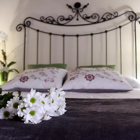 Rural La Pinorra بيت ريفي 4*