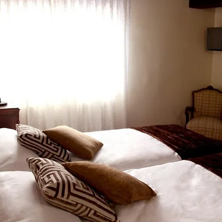 بيت ريفي Rural La Pinorra 4*