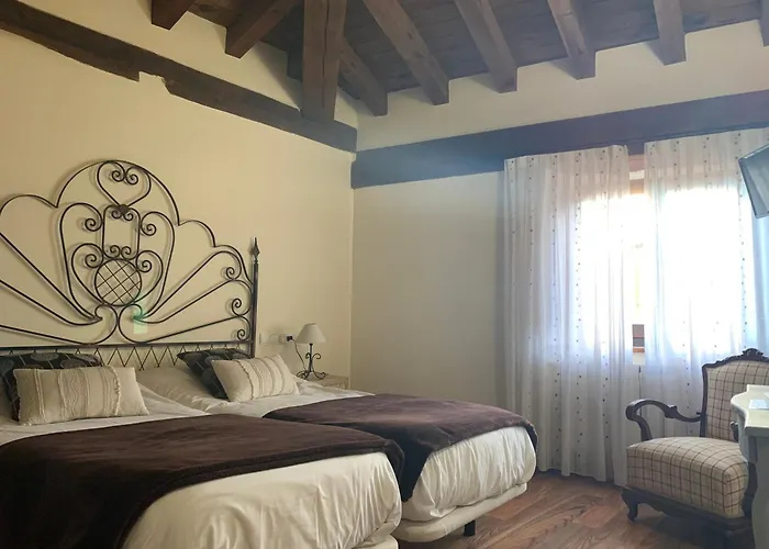 Rural La Pinorra Inn Vinuesa